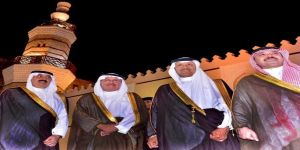 سلطان بن سلمان يفتتح مسجد الامام الشافعي بجده التاريخية